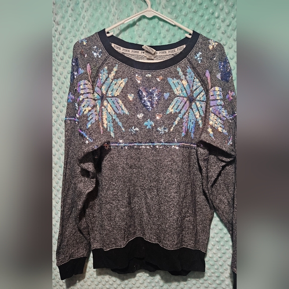 Oversized XSmall VS PINK Christmas Bling Sweater - Picture 1 of 7